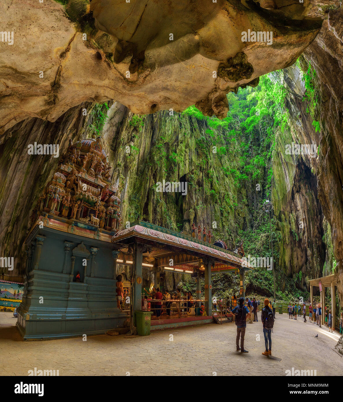 Tempio indù all'interno di Grotte Batu vicino a Kuala Lumpur Foto Stock