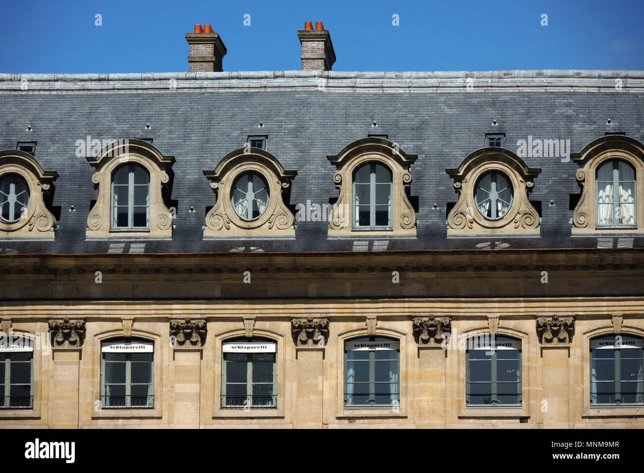 Case parigine immagini e fotografie stock ad alta risoluzione - Alamy