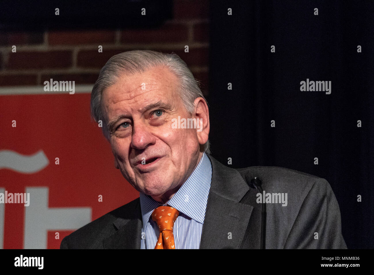 New York, 17 maggio 2018. Conosciuto in tutto il mondo lo spagnolo cardiologo dottor Valentin Fuster illustra come l'introduzione di sensibilizzazione e di prevenzione nella cultura aziendale può ridurre la diffusione di malattie cardiovascolari. Il dott. Fuster è il medico in capo a New York Mount Sinai Medical Hospital, nonché direttore del Sinai centro del cuore e il direttore generale del Centro Nazionale per le malattie cardiovascolari di indagini o di CNIC (equivalente a NHLBI) a Madrid, Spagna. Foto di Enrique Shore Foto Stock