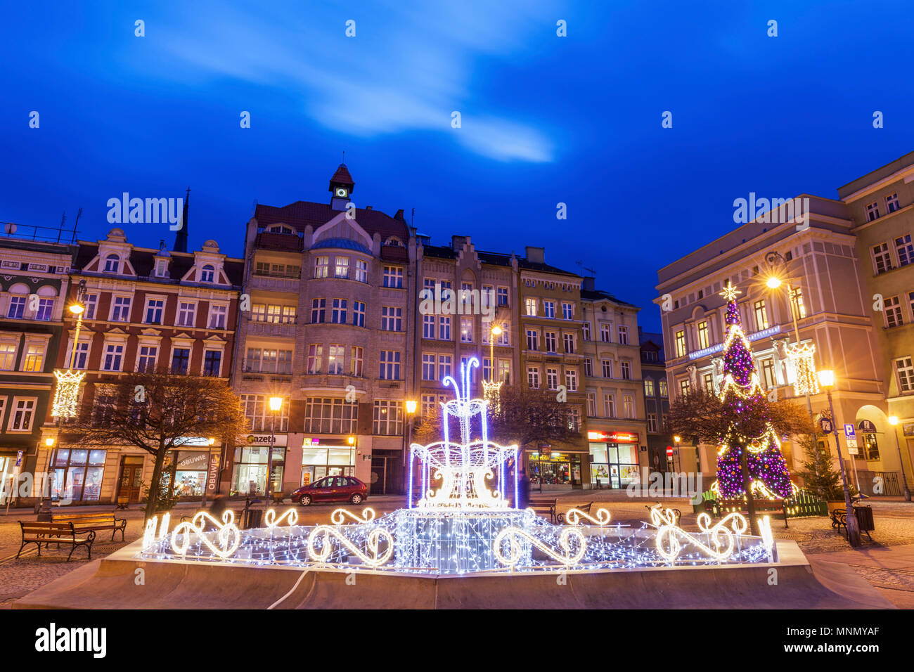 Polonia, Bassa Slesia, Walbrzych, Natale ornamenti in town square Foto Stock