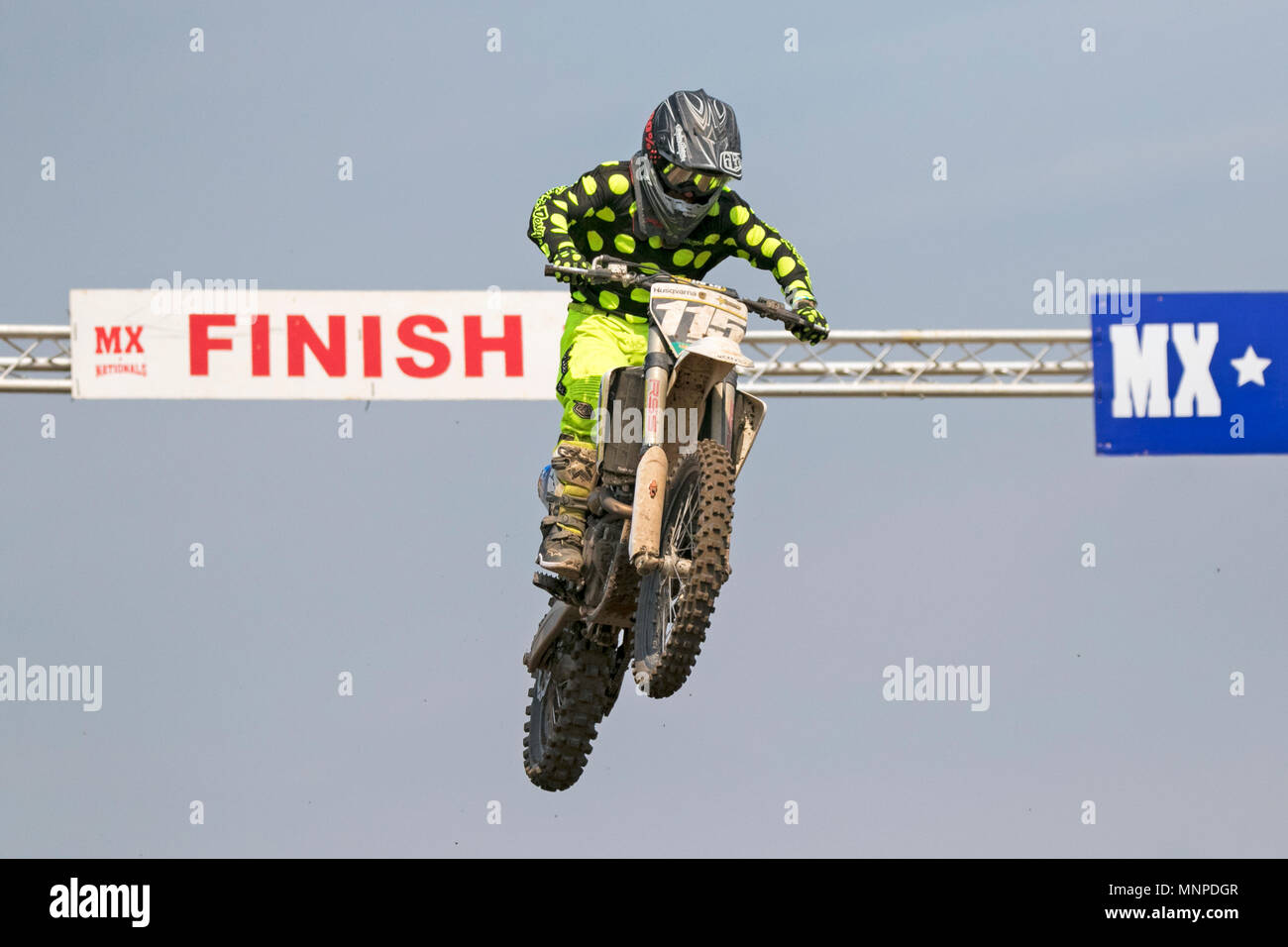 Dock di Preston, Lancashire. Il 19 maggio 2018. Cittadini MX Motocross, la crema del British Motocross talento sarà tenuto al circuito a Preston Docks nel Lancashire per un week-end della Michelin motocross. Il "cittadini" offre un intero weekend di gare con 26 gare su due giorni e le classi di servizio catering per SW/BW 85, MXY1 e 2, MX1 e MX2 Clubman destra attraverso la Pro MX1 e MX2 'più veloce 40'; lo stadio è impostato per un'azione-ricco programma del campionato britannico racing alla sommità del suo gioco. Credito: Cernan Elias/Alamy Live News Foto Stock