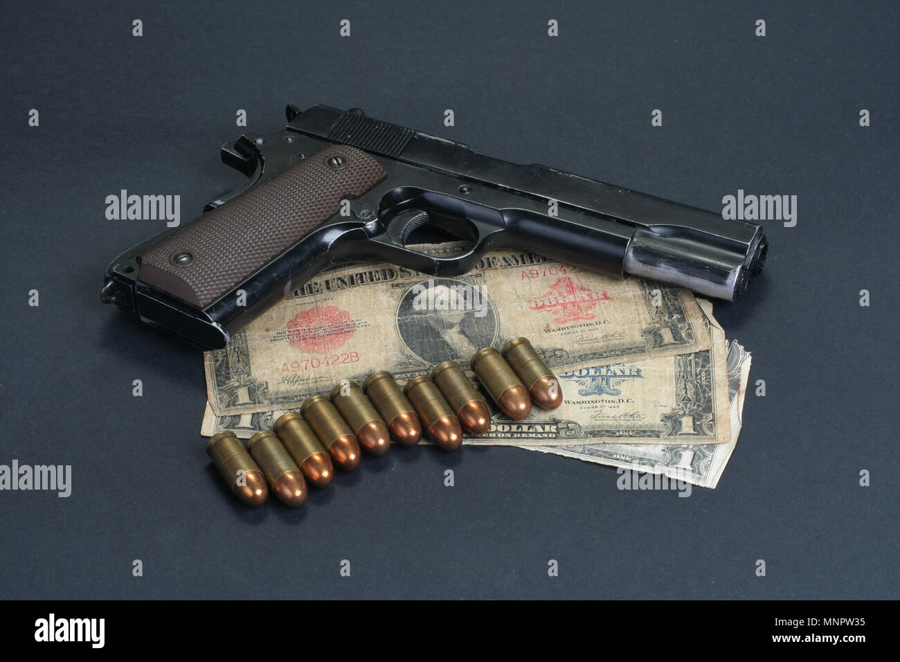 Le amministrazioni colt M1911 su sfondo nero Foto Stock