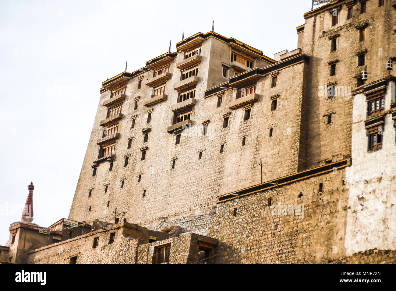 Famoso Leh Palace nella città di Leh, Ladakh, India. Foto Stock
