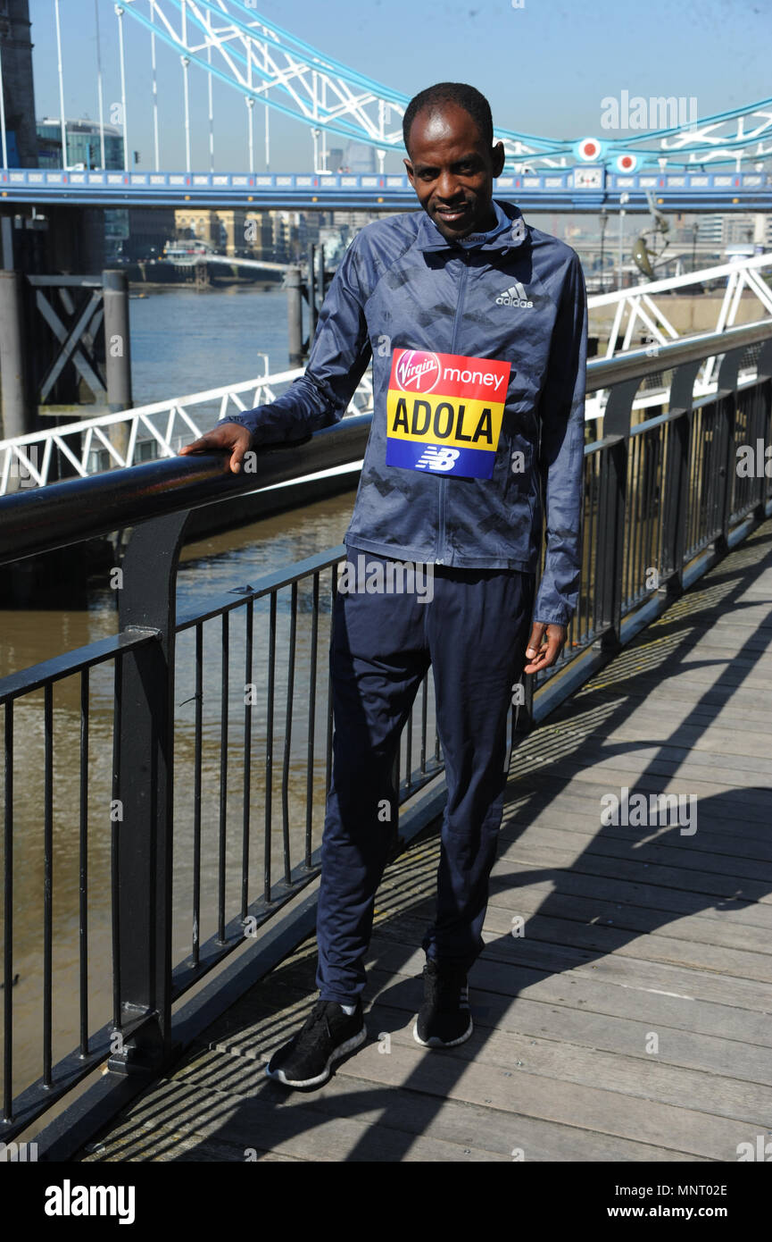 Maratona di Londra Elite Uomo photocall 2018 photocall al Tower Hotel in Londra dotata: Guye Adola dove: Londra, Regno Unito quando: 19 Apr 2018 Credit: WENN.com Foto Stock