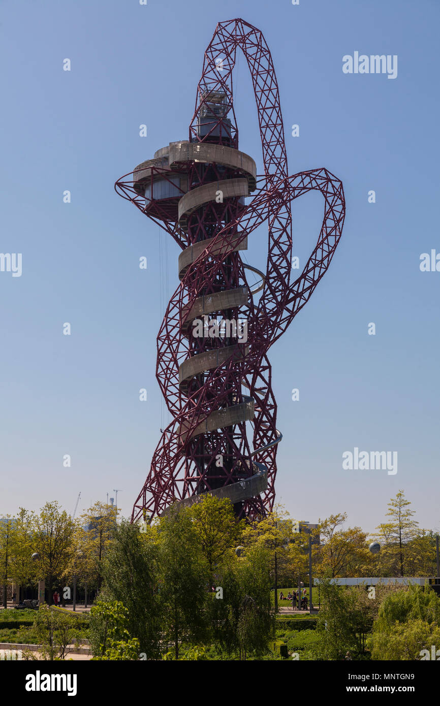 Arcelormittal Orbit scultura presso la Queen Elizabeth Olympic Park a Londra Foto Stock