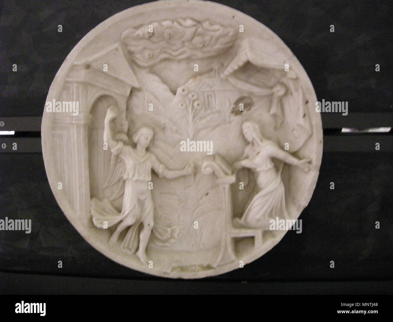 L' Annunciazione . Italiano: Properzia de' Rossi, Annunciazione, opera esposta nel Museo civico medievale a Bologna. . Tra 1510 e 1540. Properzia de' Rossi (1490-1530) nomi alternativi Properzia de' Rossi; Properzia de Rossi; Properzia de' Rossi Descrizione scultore italiano Data di nascita e morte 1490 1530 Luogo di nascita Bologna competente controllo : Q293106 VIAF: 230665261 ISNI: 0000 0001 1739 7786 ULAN: 500082950 LCCN: N95023631 WGA: rossi, Properzia de' WorldCat 1014 Porperzia de' Rossi, Annunciazione Foto Stock