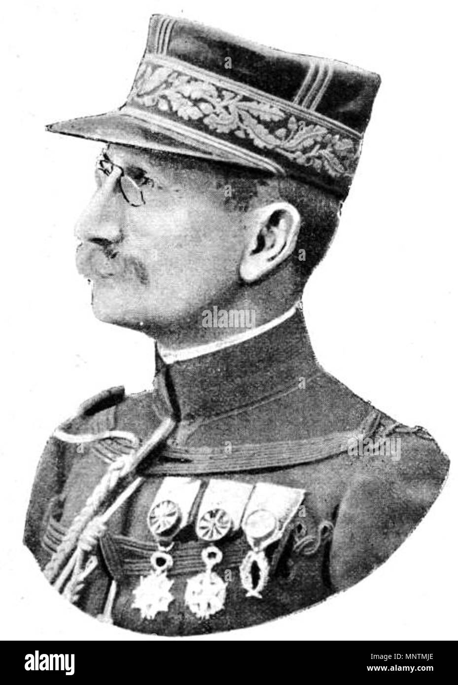 . Français : "Le Général Percin, chef de cabinet du Général André." . 1905. Pierre Petit (1831-1909) nomi alternativi Pierre Petit Descrizione fotografo francese Data di nascita e morte 1832 16 febbraio 1909 Luogo di nascita e morte Aups, Francia Parigi periodo di lavoro 1848 - 1908 Sede di lavoro Francia, New York (Statua della Libertà) Autorità di controllo : Q1981250 VIAF: 100987556 ISNI: 0000 0000 8008 6705 ULAN: 500028356 LCCN: N87810036 GND: 174256957 WorldCat 972 Percin, Alexandre Foto Stock