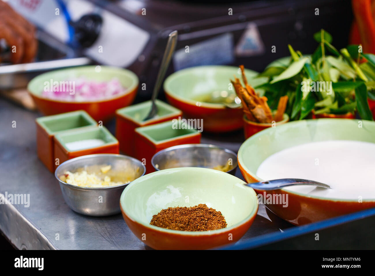 Spezie di cottura Ingredienti per la realizzazione di curry Foto Stock
