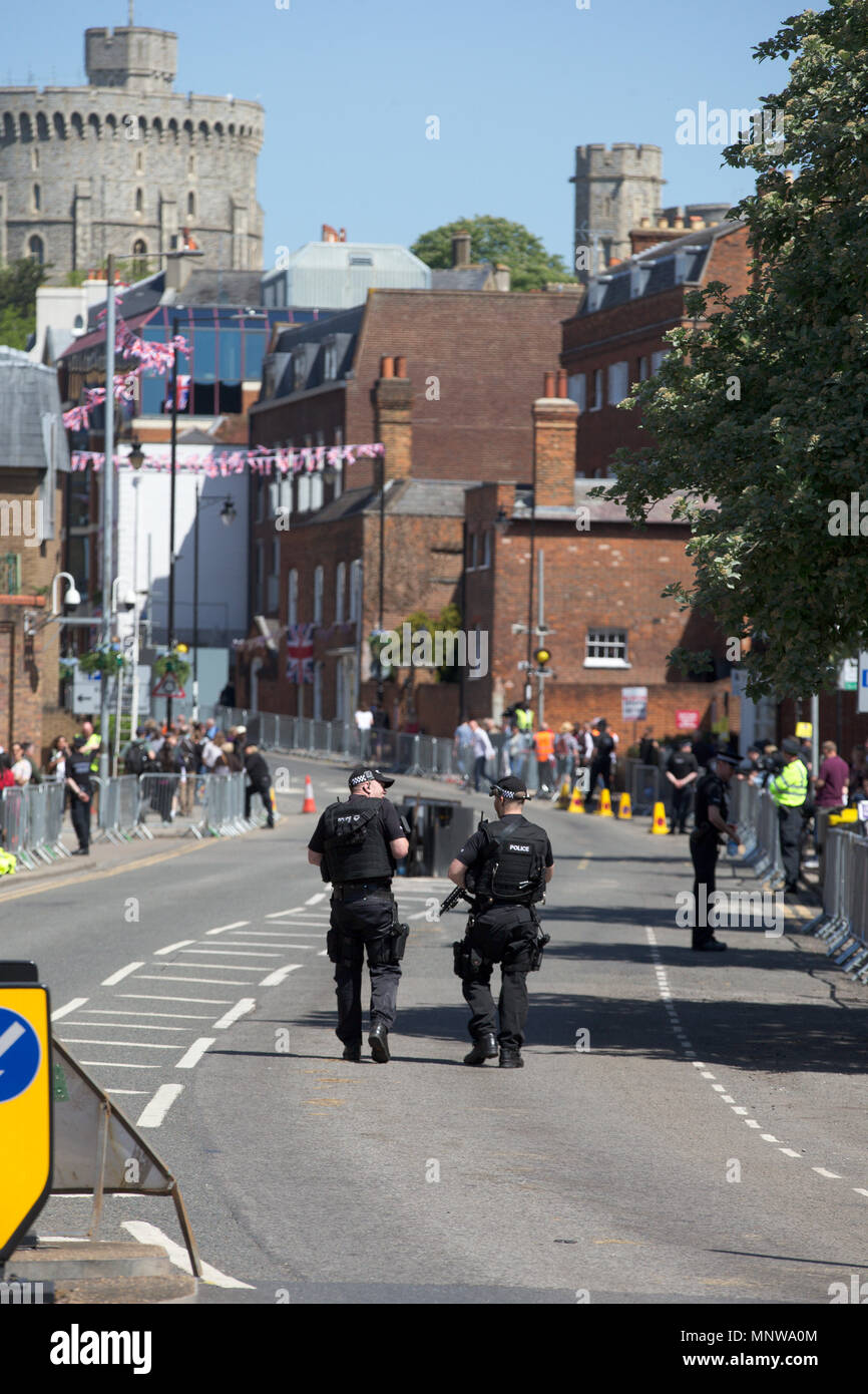 Sicurezza di polizia presso il Royal Wedding del principe Harry e Meghan Markle. Foto Stock