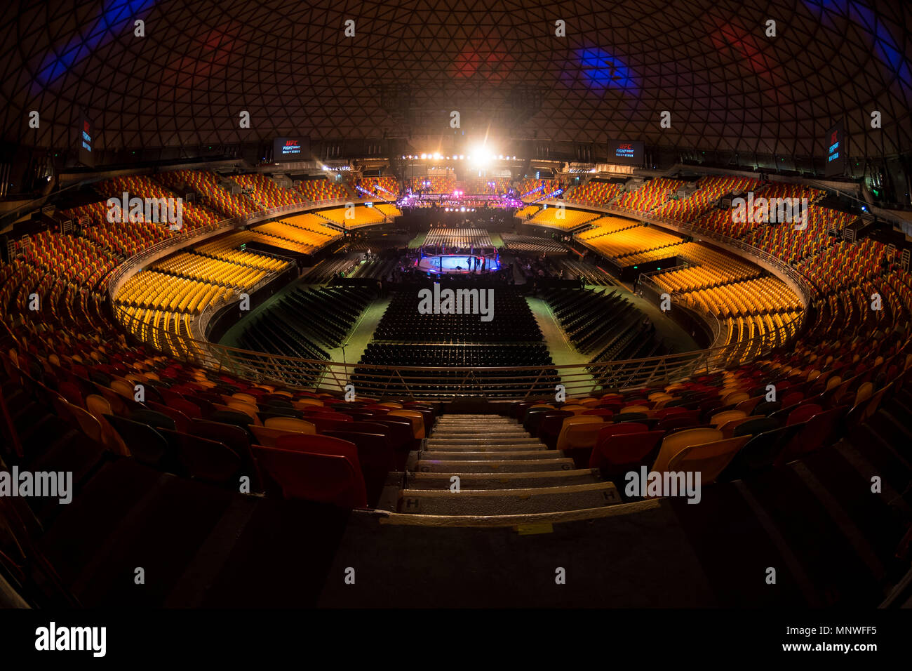 Santiago del Cile. 19 Maggio, 2018. Movistar Arena preparata a ricevere UFC Fight Night Cile Maia vs Usman a Santiago, SC. Credito: Reinaldo Reginato/FotoArena/Alamy Live News Foto Stock