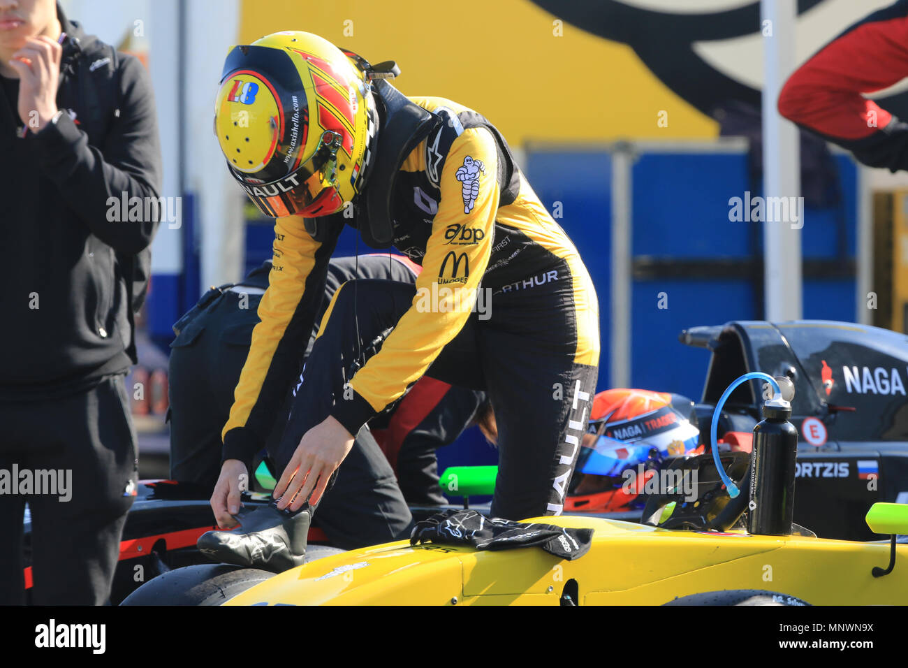 Silverstone, Regno Unito. Il 20 maggio 2018. Arthur Rougier (Fortec Motorsport) preparando per andare fuori per le qualifiche 2 a Silverstone Credito: Parentesi Raval/Alamy Live News Foto Stock