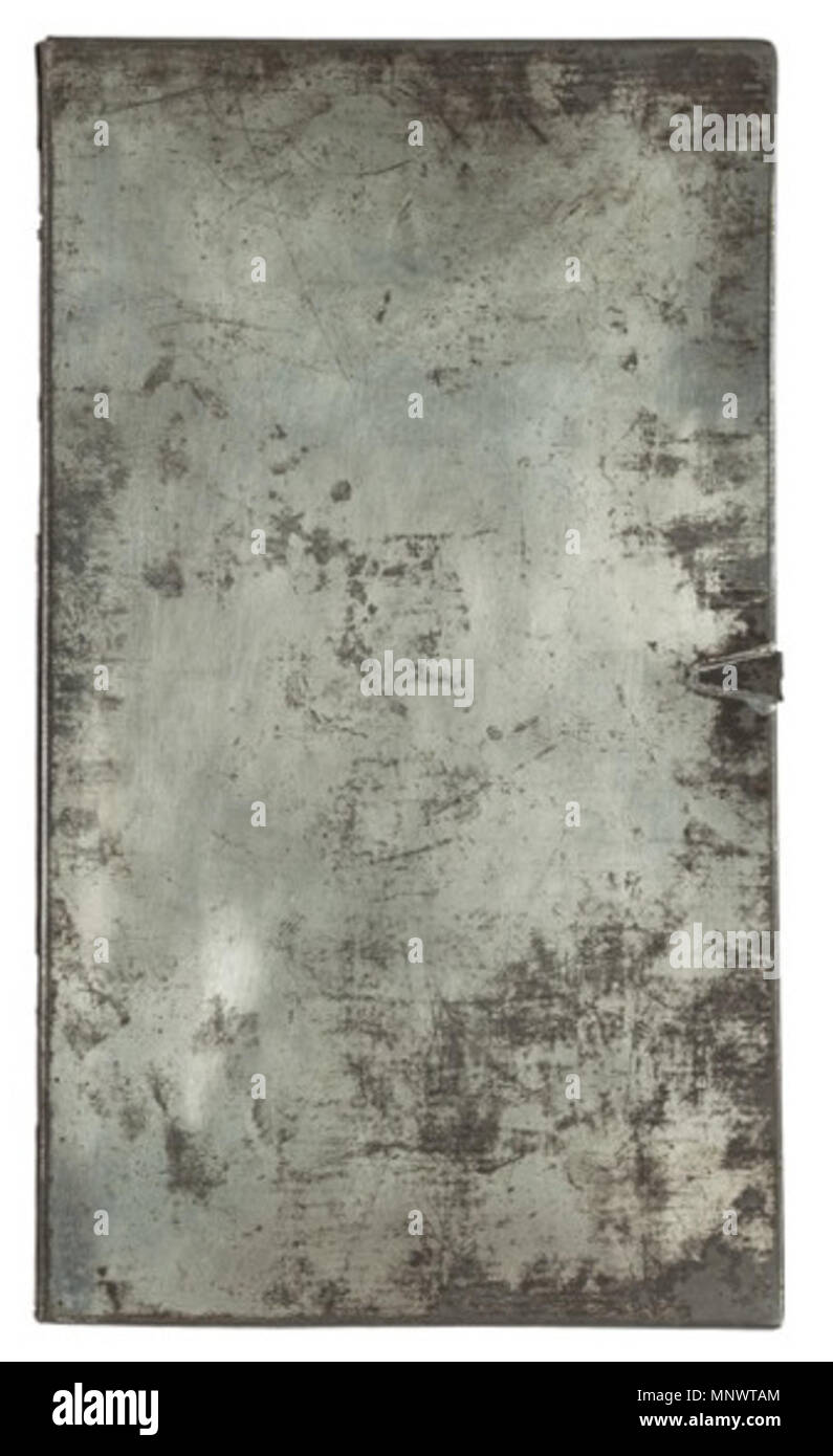 . Deutsch: Blechkassette für das Ritterstandsdiplom von Franz Joseph I. (Kaiser von Österreich 1848-1916) für den Garde-Wachtmeister und Franz principali [Ritter von] Schmid. Ausgestellt Wien, 13. Juli 1892, mit eigenhändiger Unterschrift des Kaiser, Ministerpräsident Gegenzeichnung Eduard Graf Taaffe. Pergamentlibell (Formato ca. 38 x 28 cm), 7 Seiten, testo in schwarzer tinte, teils mit goldgehöhter Kalligraphie. Auf 4 Seiten gedruckte Bordüren, dazu farbige Wappendarstellung. Violetter Samteinband mit goldgeprägter Doppeladlerdarstellung, Innenbezüge aus bräunlicher Moiré-Seide. Anhängendes assedio Foto Stock