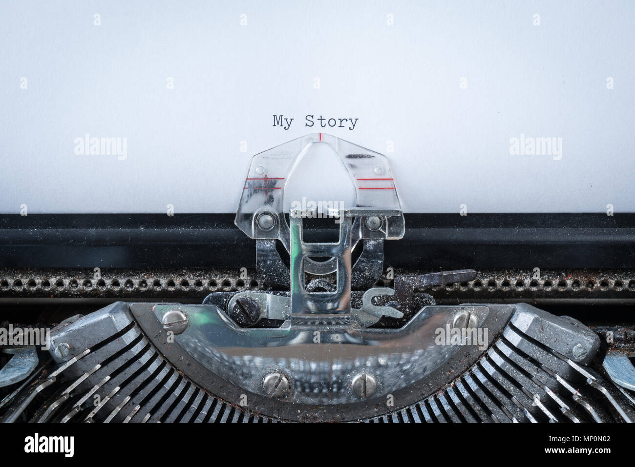 La mia storia testo digitato su una vecchia macchina da scrivere Foto Stock