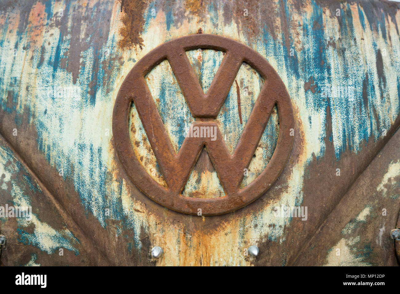 Vintage, retro Volkswagen VW Transorters Foto Stock