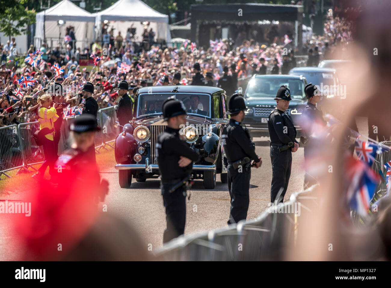 19 Maggio 2018 - Prima del Royal Wedding nel castello di Windsor per il principe Harry, Meghan Markle della madre, Ragland Doria, percorsa con lei al castello di Windsor in auto. Doria è stata fotografata a piangere in auto. Foto Stock