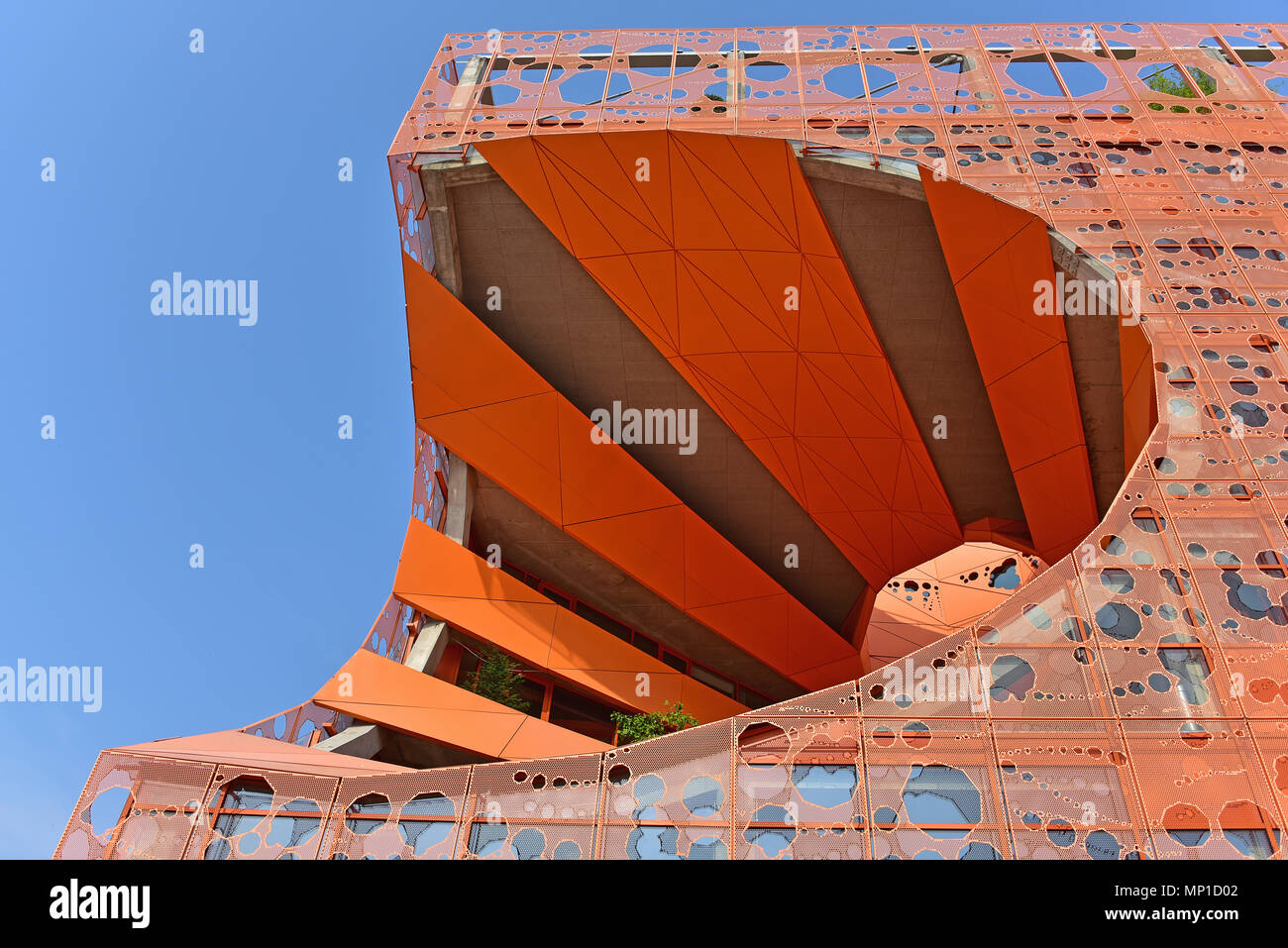 Dettaglio del cubo arancione edificio (multi-uso), da Jakob + macfarlane, Lione, Francia Foto Stock