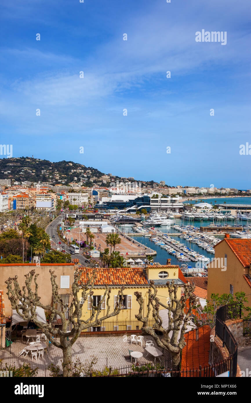 Francia, Cannes, vista sopra la città sulla Costa Azzurra - Cote d'Azur Foto Stock