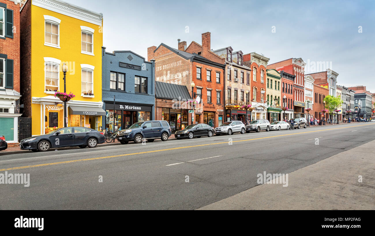 WASHINGTON DC - Maggio 6, 2018: Georgetown quartiere dello shopping lungo la strada m. Foto Stock