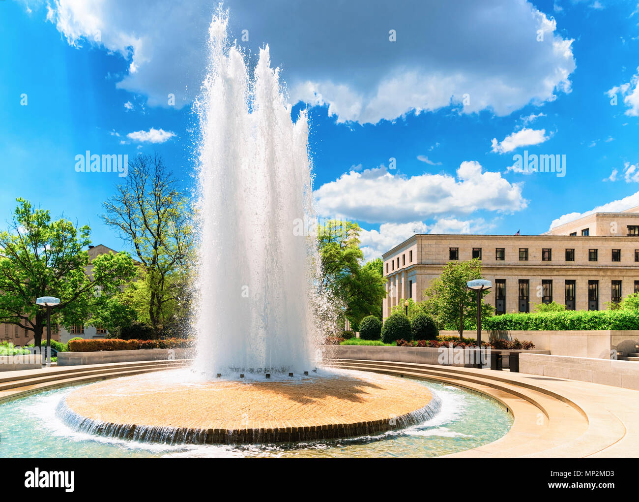 Fontana di Robert Latham Owen parco di Washington D.C., USA. Robert Latham Owen è stata uno dei primi Stati Uniti senatori da parte dello stato dell'Oklahoma. H Foto Stock