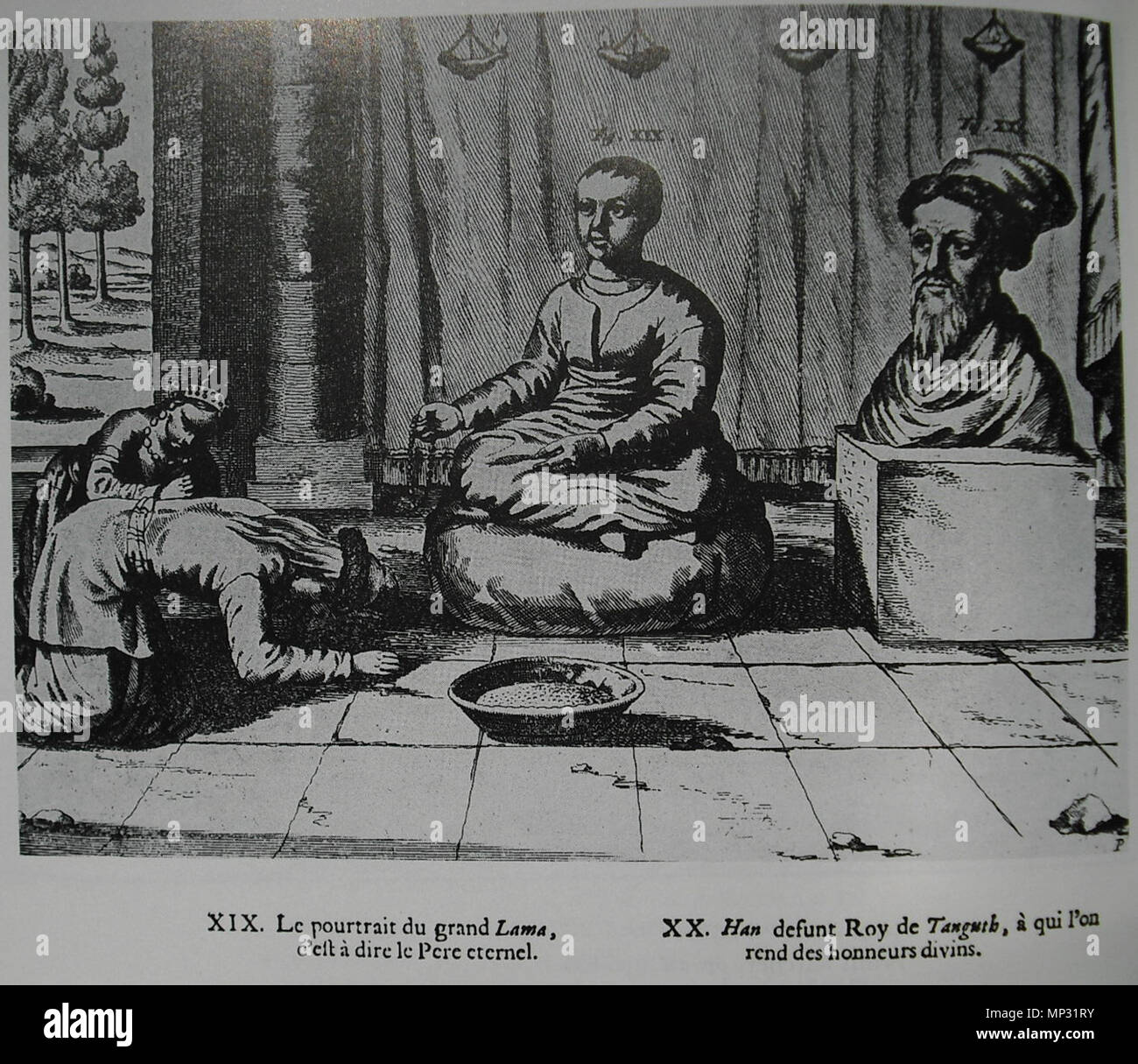 . Inglese: Statue di Lozang Gyatso, 5° Dalai Lama (quindi viva) e il defunto "Khan' (identificato da Lach & van Kleyn come Güshi Khan) visto da Johann Grueber nella lobby del Dalai Lama's Palace a Lhasa nel 1661. Français : Statua de Lozang Gyatso, 5e (Dalai-Lama alors en vie) et du 'Khan' décédé (identifié par Lach & van Kleyn comme Güshi Khan), vue par Johann Grueber dans l'entrée du Palais du Dalai Lama (Potala) à Lhasa en 1661. 1661. Johann Grueber 766 Kircher-5th-Dalai-Lama-e-Gushi-Khan-Lach-van-Kley-piastra-385 Foto Stock