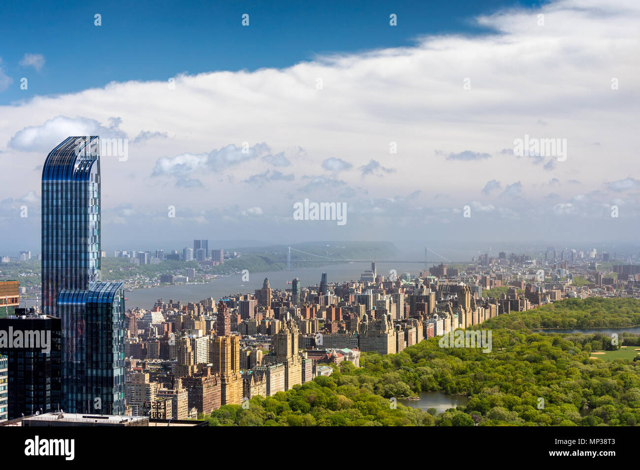 Il Central Park come visto dalla parte superiore della roccia observation deck nella città di New York, Stati Uniti d'America. Foto Stock