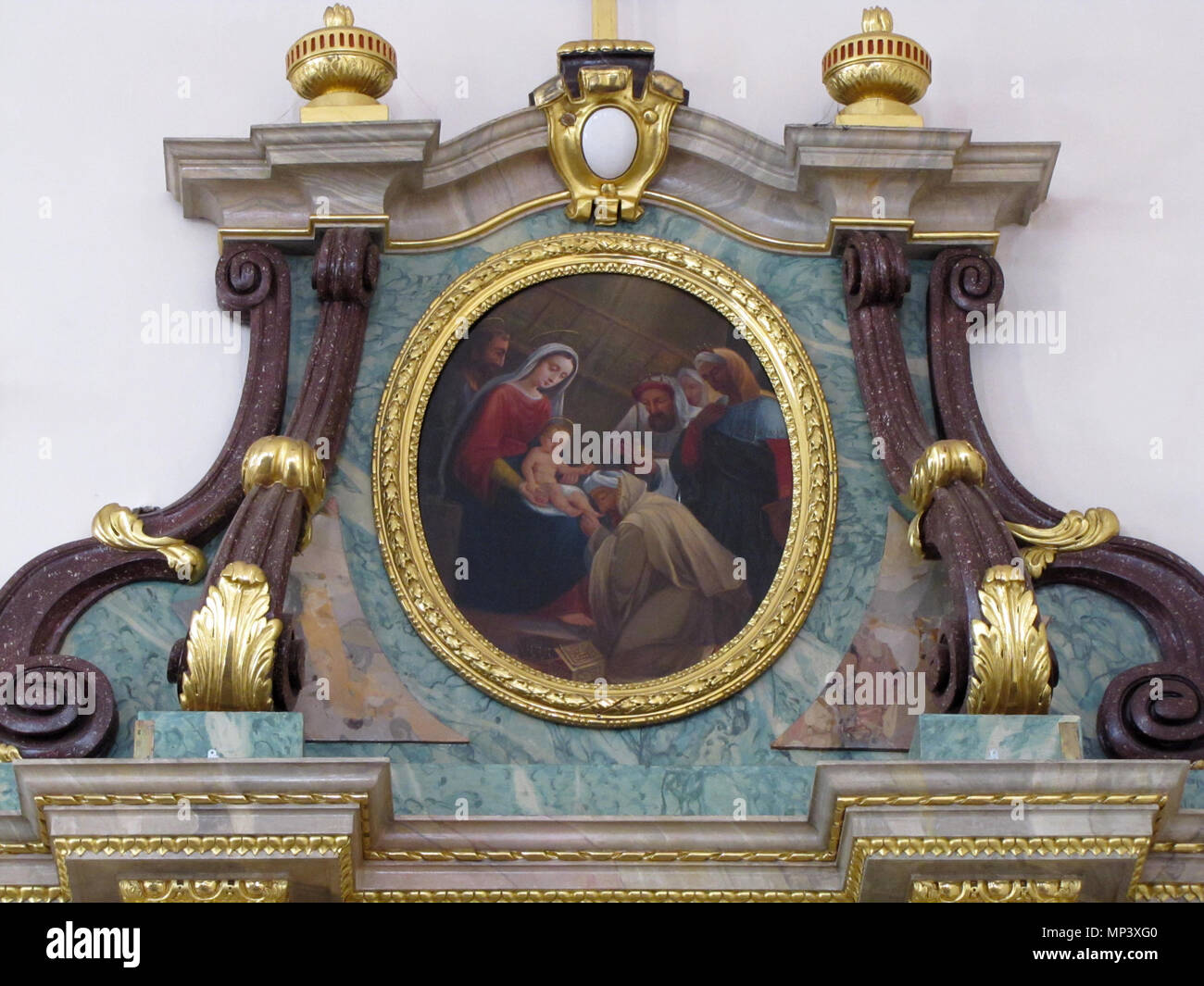 . L'Alsazia, Bas-Rhin, Wingersheim, Église Saint-Nicolas (PA00085242, IA67009255). Autel secondaire 'incoronato-Coeur de Jésus' (XVIIIe): Questo oggetto è classé Monument Historique in base Palissy, database del mobilio francese patrimonio del ministero francese della cultura, sotto i riferimenti PM67000675 e IM67013167. Brezhoneg | català | Deutsch | English | Español | Suomi | Français | Magyar | Italiano | Plattdüütsch | Português | +/- Tableau 'Nativité' (Inconnu, huile sur toile, xxo): Questo oggetto è classé Monument Historique in base Palissy, database del mobilio francese patri Foto Stock