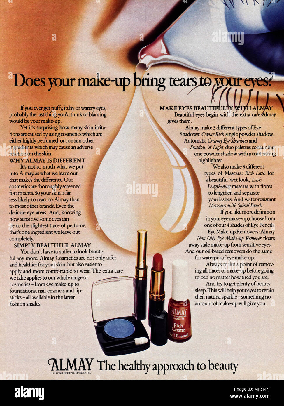 Anni ottanta originale vecchia vintage Pubblicità Pubblicità Cosmetici Almay annuncio nella rivista inglese circa 1980 Foto Stock