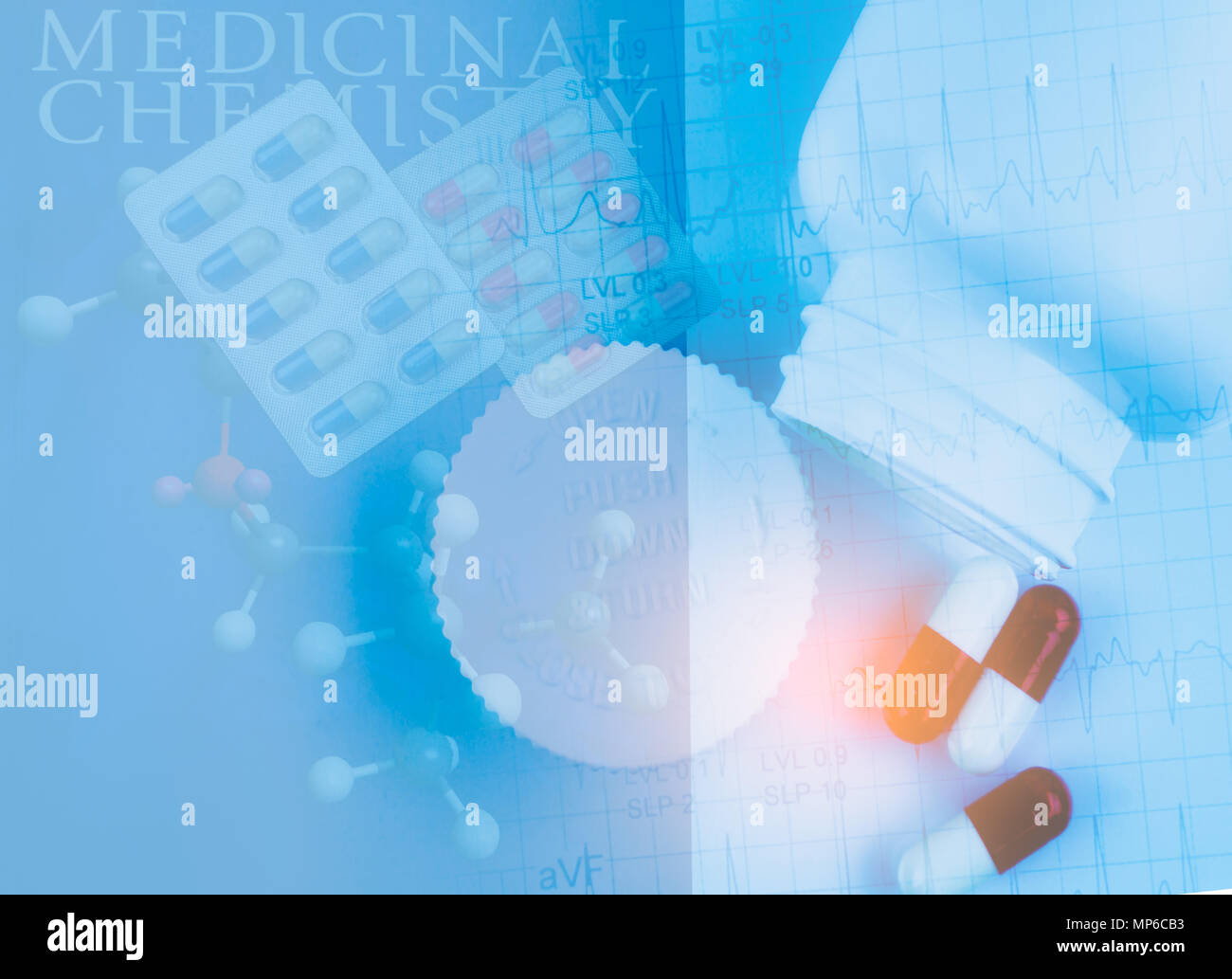 Sfondo della chimica medicinale, struttura di farmaco, capsula pillola in confezione in blister e flacone di farmaco e di elettrocardiogramma o ECG (elettrocardiogramma) rapporto grafico di carta. Ba Foto Stock