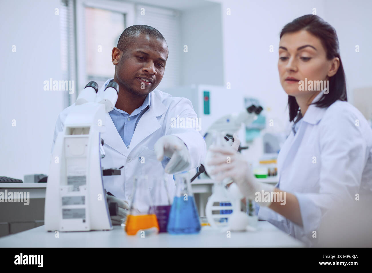 Ispirato agli scienziati di effettuare una prova Foto Stock