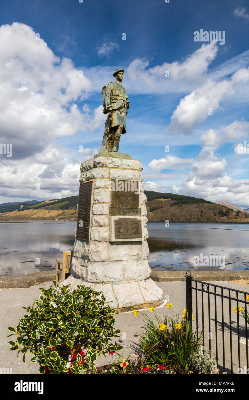 Il memoriale di guerra sulle sponde del Loch Fyne a Inveraray, Argyll & Bute, Scotland, Regno Unito Foto Stock