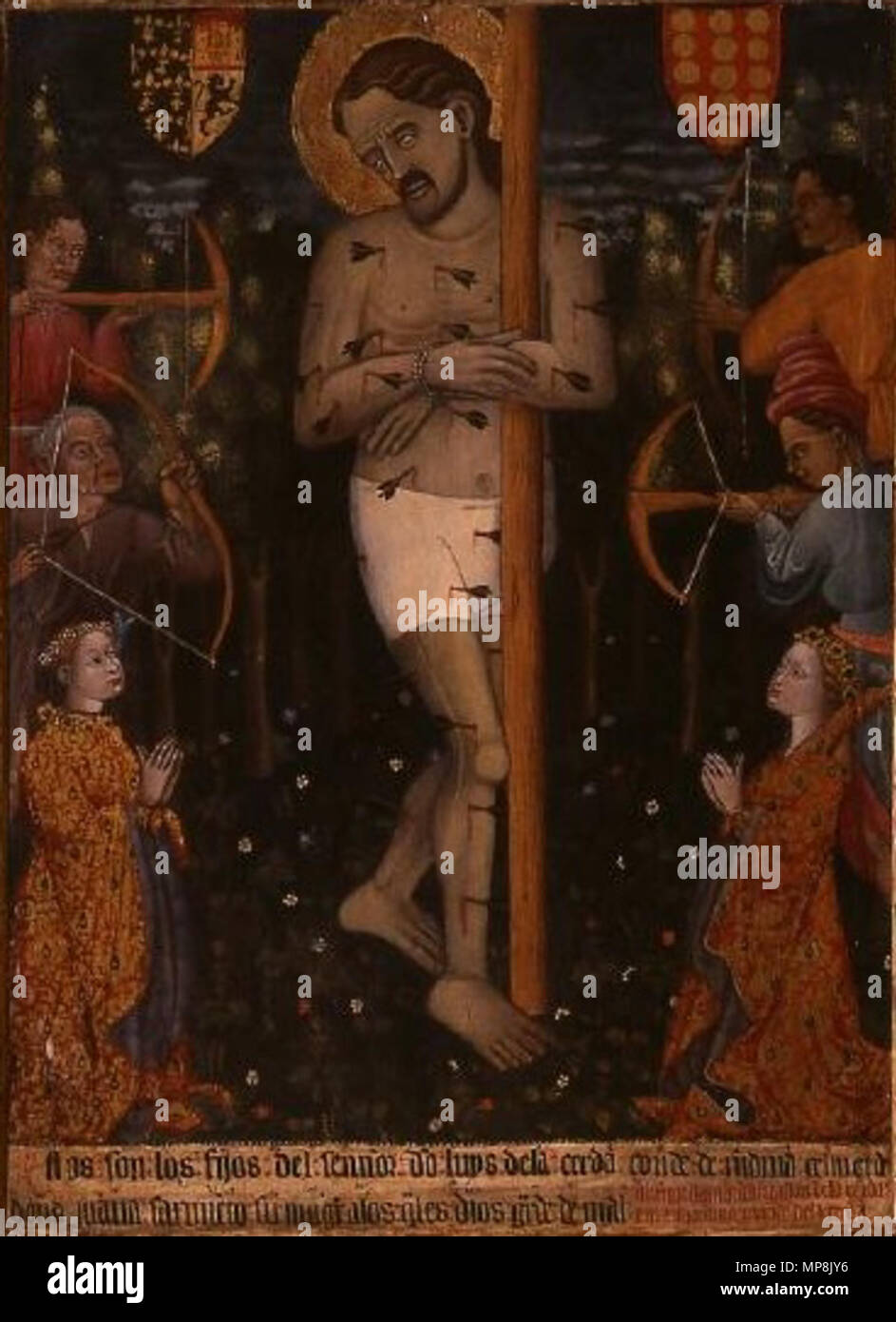 Il Martirio de San Sebastián. Español: La obra rappresentanouna el martirio de San Sebastián, y un ambos lados del martire se hallan los verdugos encargados de ejecutarle y las figuras orantes de don Gastón y Doña María de la Cerda, Hijos de Luis de la Cerda, el Tercer Conde de Medinaceli, a los que se alude en la inscripción al pie de la escena. En la parte superior se disponen dos escudos con las armas de la Casa de Medinaceli y de los Sarmiento respectivamente. . Tra circa 1429 e circa 1430. 748 Juan de peralta-martirio de san sebastian Foto Stock