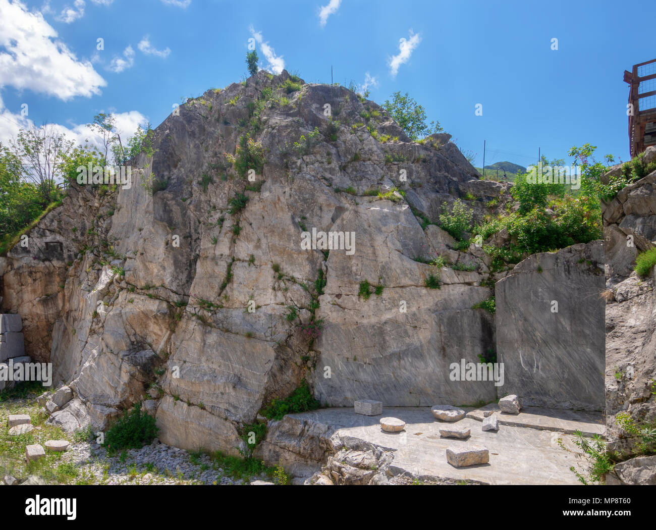 CARRARA, Italia - 20 Maggio 2108: le cave di marmo delle Alpi Apuane vicino a Carrara, Massa Carrara Regione dell'Italia.. Qui, l'antica cava romana. Foto Stock