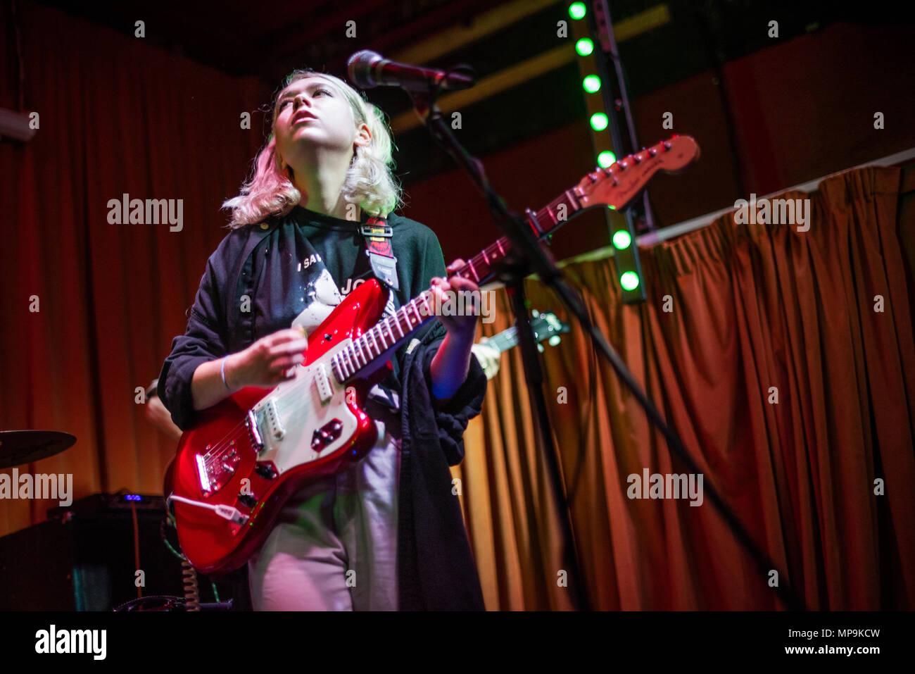 Manchester, Regno Unito. Il 20 maggio 2018. Snail mail, American indie rock del progetto solista del chitarrista e cantante-cantautore Lindsey Jordan in esecuzione al Manch Foto Stock