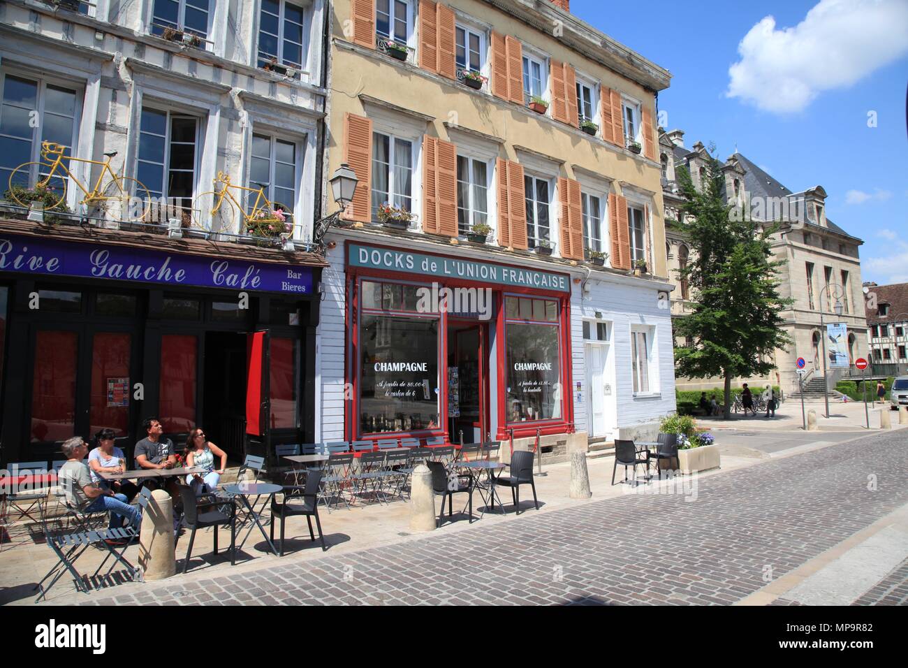Rive Gauche Cafe, Troyes, Aube, Champagne, Francia Foto Stock