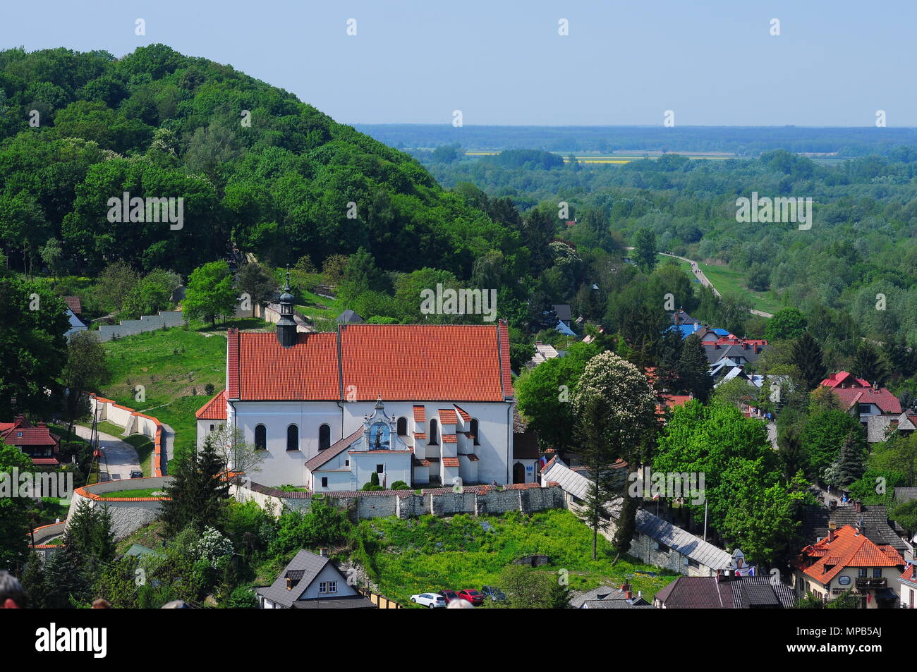 Chiesa nel monastero. Annunciazione della Beata Vergine Maria e il monastero francescano in Kazimierz Dolny, Lublino voivodato, Polonia, maggio 2018 Foto Stock