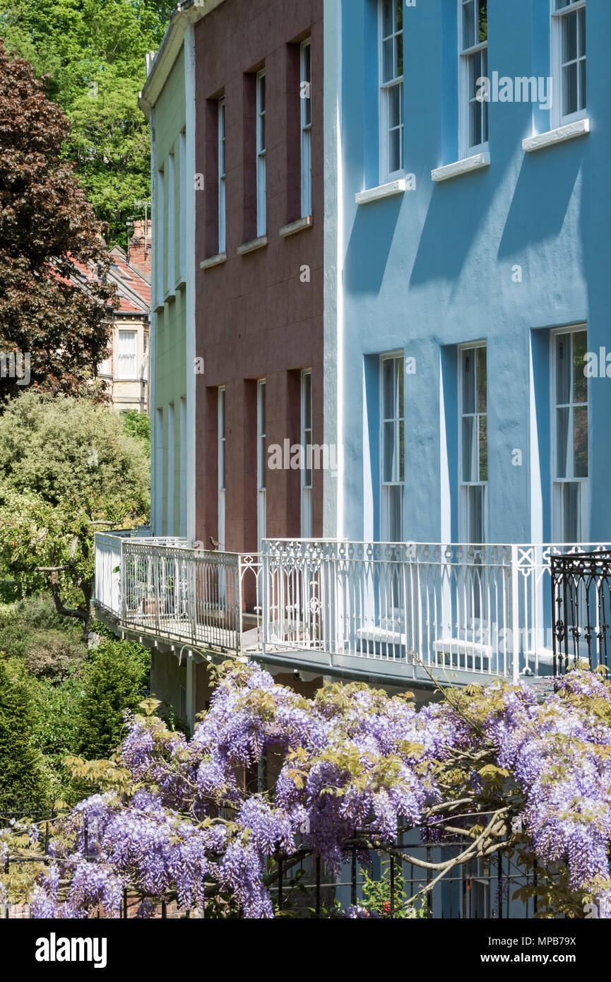 Il giardini colorati del poligono in Cliftonwood, Bristol Foto Stock