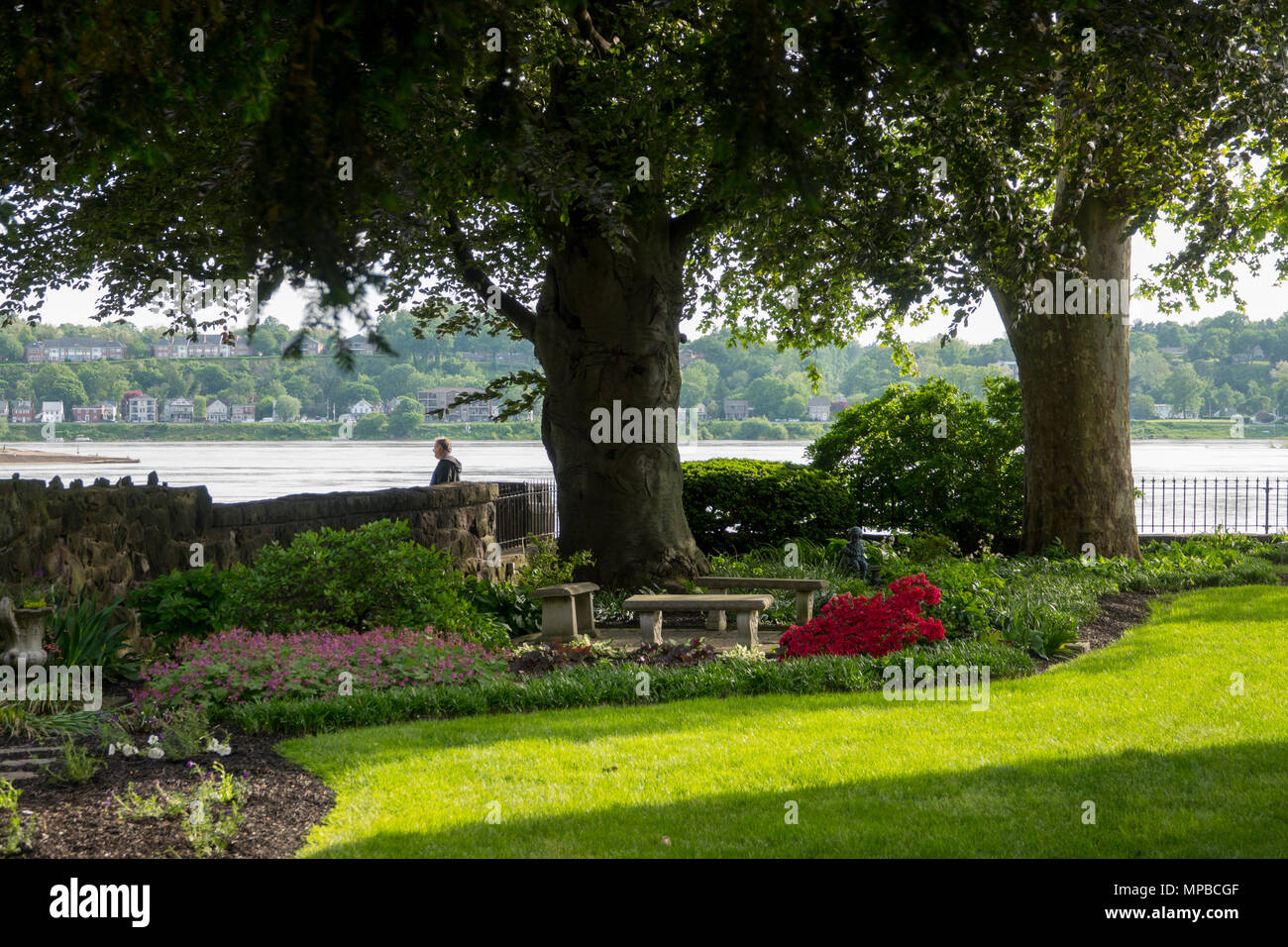 USA Pennsylvania PA Harrisburg nei giardini del Civic Club di Harrisburg lungo il fiume Susquehanna Foto Stock