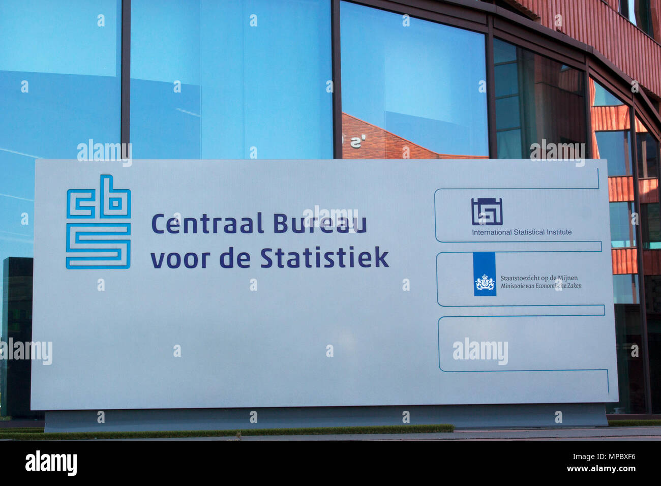 Amsterdam, Paesi Bassi-agosto 7, 2015: l'Ufficio centrale di statistica (CBS) nei Paesi Bassi le autorità sotto la quale la raccolta, processin Foto Stock