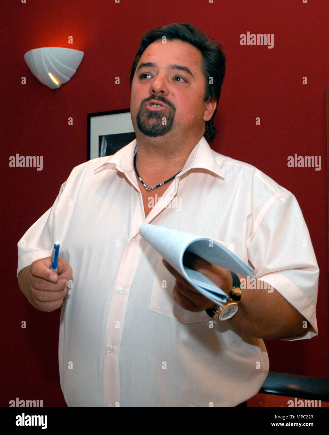 ***Agosto 16, 2004 FILE FOTO*** Gli investigatori della polizia ha chiesto ceca giornalista investigativo Pavla Holcova, che hanno collaborato con assassinato reporter slovacco Jan Kuciak in un articolo sulla mafia italiana in Slovacchia, circa slovacca frodi IVA e attività commerciali di Mariano (Kocner sospettato di aver minacciato Kuciak), il 16 maggio 2018. (CTK foto/Peter Mayer) Foto Stock