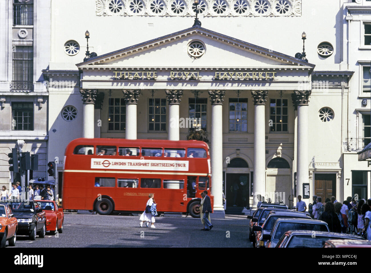 1988 storico teatro ROYAL HAYMARKET West End di Londra Inghilterra REGNO UNITO Foto Stock