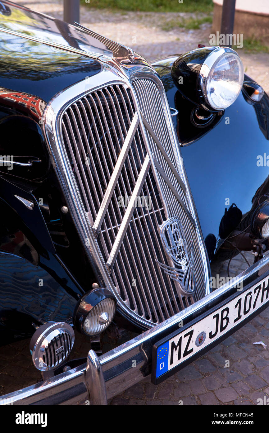 Citroen 15 CV Avant trazione, produzione 1934-1957, Colonia, Germania. Citroen 15 CV Avant trazione, Produktionszeitraum 1953-1962, Koeln, Deutschland Foto Stock