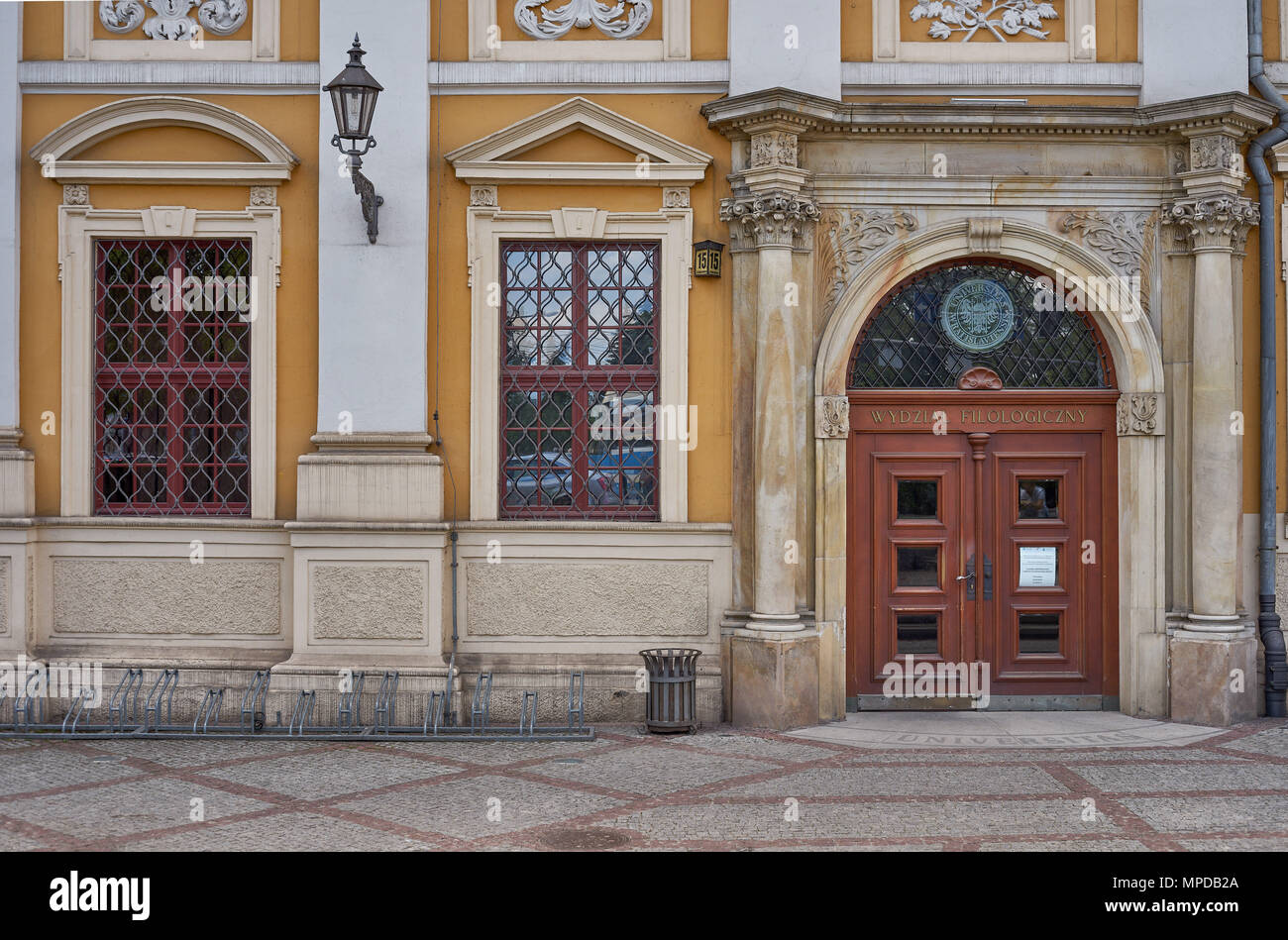 Wroclaw edificio barocco della facoltà filologica. ex collegio dei Gesuiti di Wroclaw Foto Stock