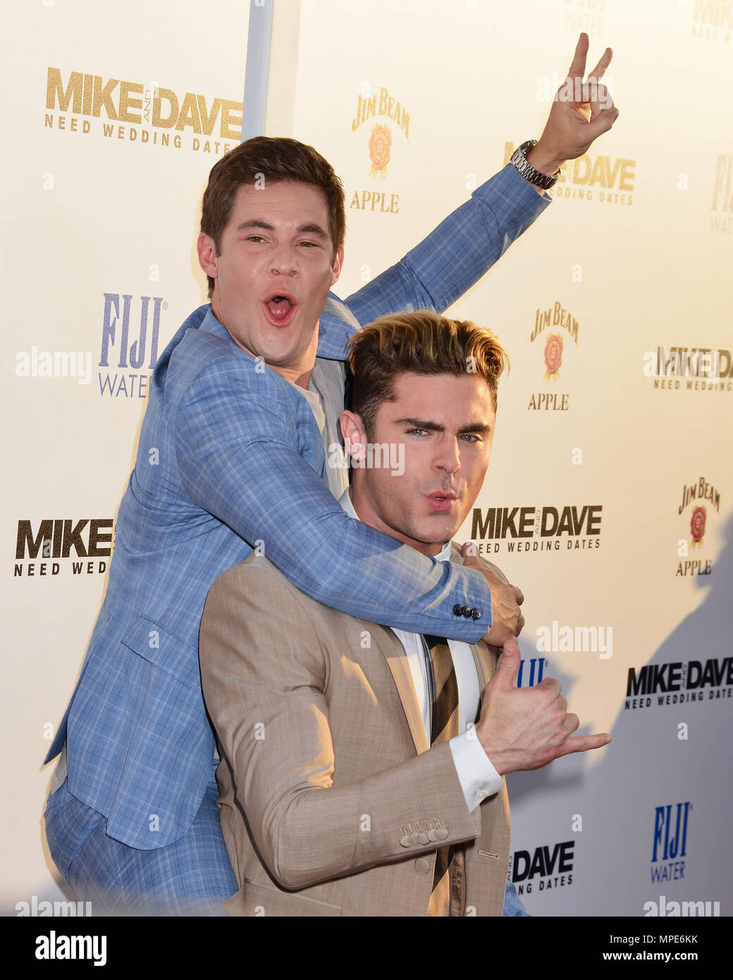 Adam DeVine, Zac Efron 022 a Mike & Dave ha bisogno di date di nozze, un ventesimo Fox Film al Arclight Theatre di Los Angeles CA. 29 giugno 2016Adam DeVine, Zac Efron 022 evento nella vita di Hollywood - California, tappeto rosso Evento, STATI UNITI D'AMERICA, industria cinematografica, celebrità, fotografia, Bestof, arte cultura e intrattenimento, Topix celebrità moda, migliori della vita di Hollywood, evento nella vita di Hollywood - California, moquette rossa e dietro le quinte, movie celebrità, personaggi televisivi, musica celebrità, arte cultura e intrattenimento, verticale, una persona, fotografia, inchiesta tsuni@Gamma-USA.com , Tsuni Credito / STATI UNITI D'AMERICA, Foto Stock