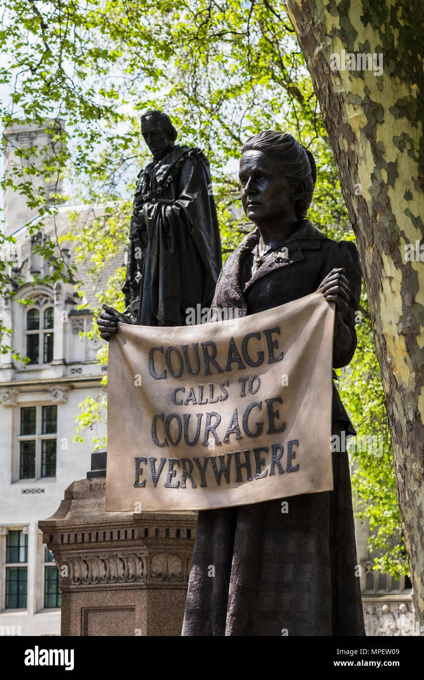 Dame Millicent Garrett Fawcett statua, la piazza del Parlamento, London, England, Regno Unito Foto Stock