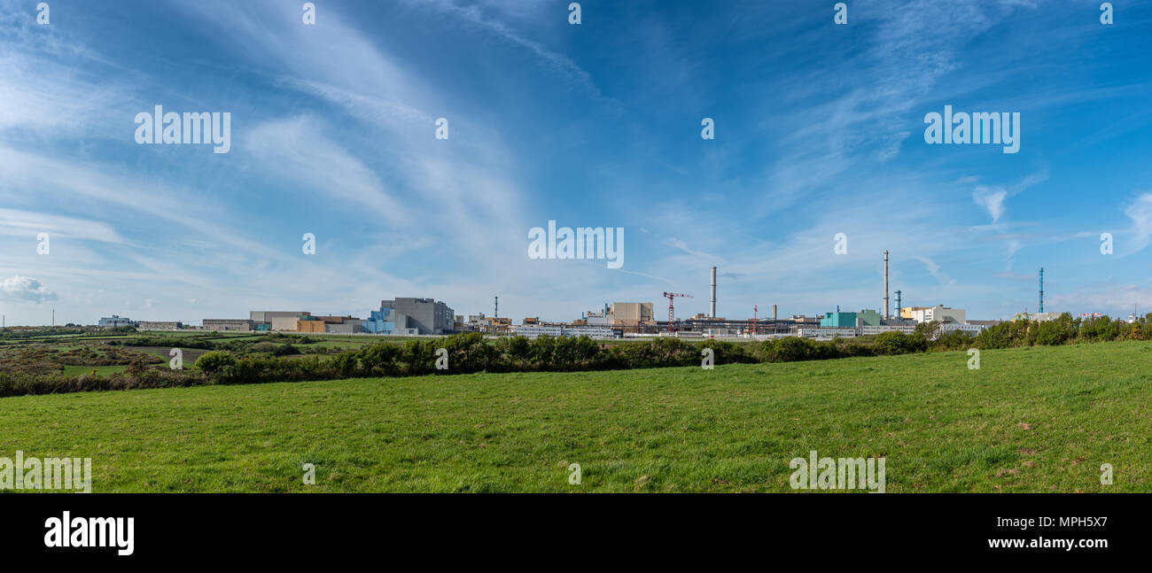 Impianto di ritrattamento di combustibile nucleare - La Hague, in Francia, in Europa Foto Stock
