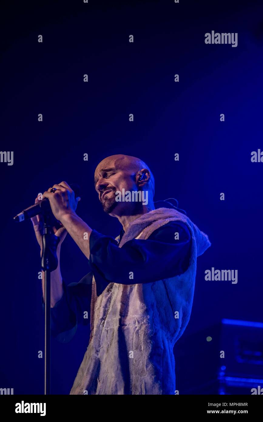 James eseguendo a Manchester Arena - 13 Maggio 2016 Foto Stock