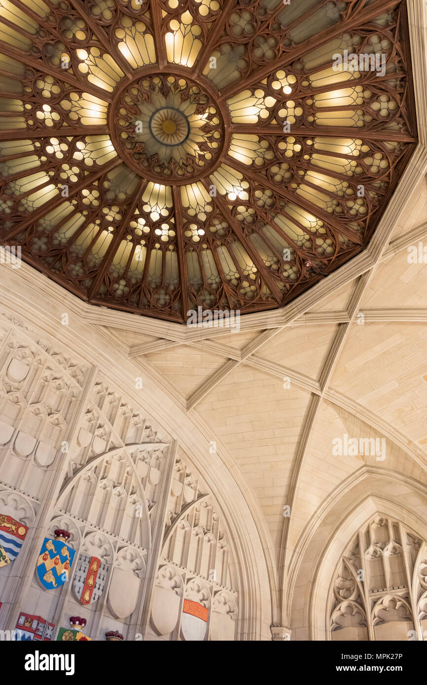 Plafoniera di dettaglio, Wills Memorial Building, Bristol Foto Stock