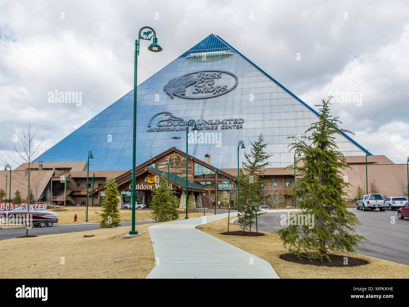 Bass Pro Shops e Ducks Unlimited piramide edificio a Memphis, Tennessee Foto Stock
