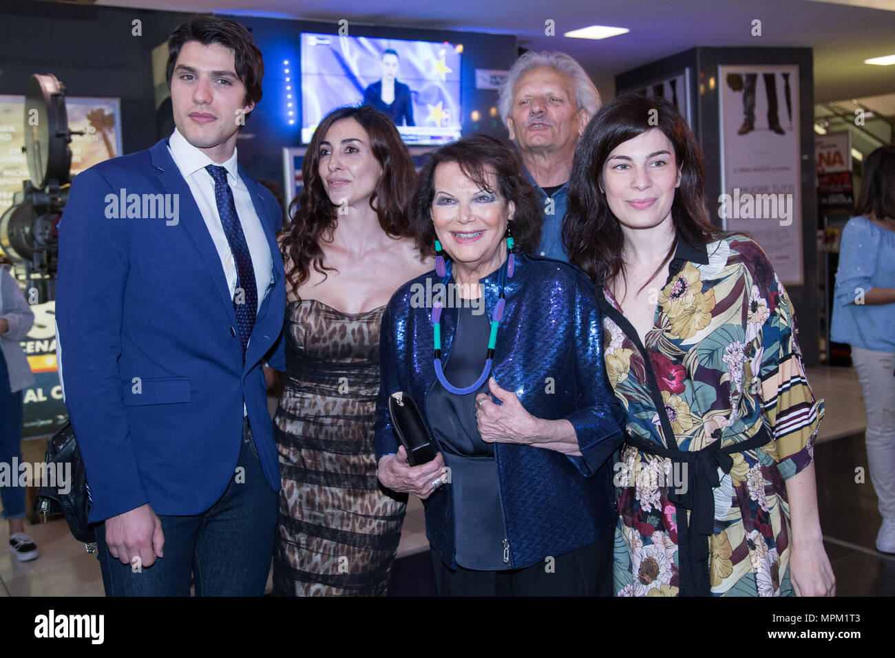 Roma, Italia. 23 Maggio, 2018. Cast durante la premiere a Roma presso il Cinema Adriano del film italiano "Rudy Valentino' Credit: Matteo Nardone/Pacific Press/Alamy Live News Foto Stock