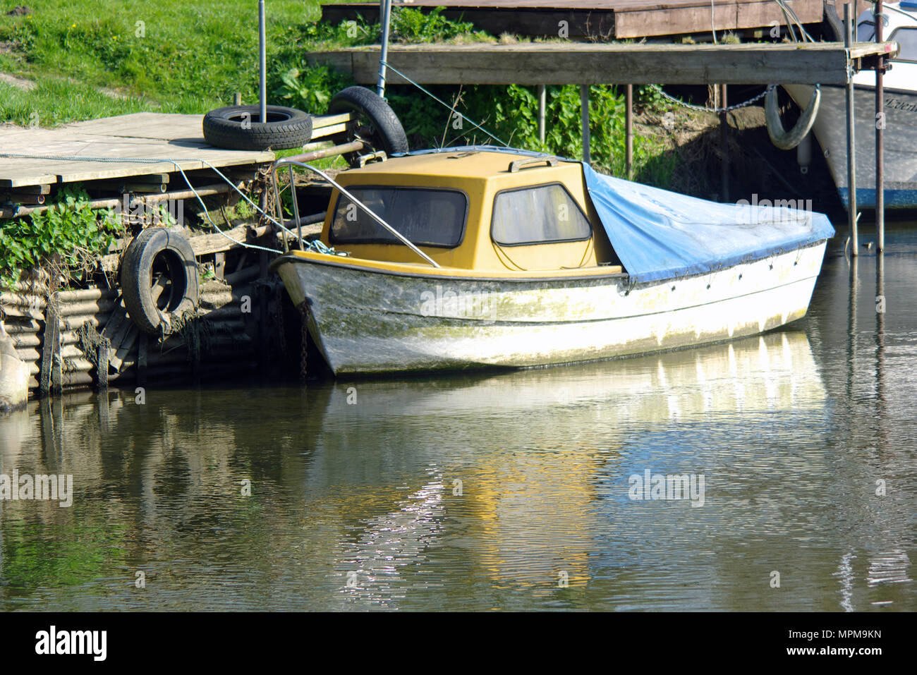 Imbarcazione a motore, Fordwich, Fiume grande Stour, Kent Foto Stock